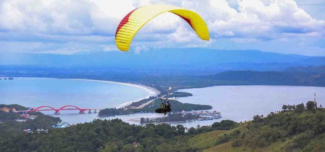 Indahnya Paralayang PON XX Papua Bagaikan Indahnya Cenderawasih