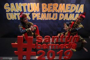 Menpar Luncurkan Buku “Jurnalisme Ramah Pariwisata”