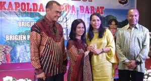 Rudolf Alberth Rodja, Kapolda Papua Naik Pangkat Jadi Irjen
