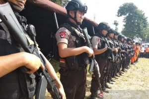 Polda NTT Kirim Satu SSK Brimob  Amankan Bentrok di Adonara
