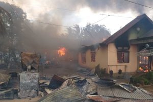 TNI dan Polri Redam Konflik Warga di Buton
