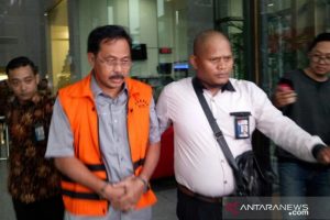 KPK Geledah Lima lokasi di Kepri Termasuk Rumah Gubernur, Kasus Nurdin Basirun