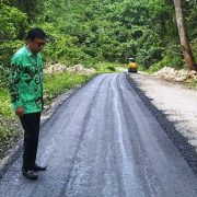 Dinas PUPR Fakfak Tangani Kerusakan Ruas Jalan Provinsi Papua Barat