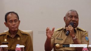 Gubernur Searah dengan Presiden, Tidak Lakukan  Lockdown di Papua Barat, Batasi Perjalanan Dinas