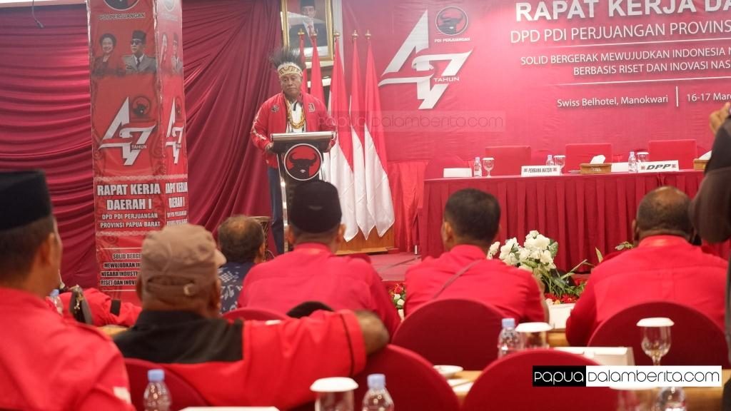 Komaruddin Ingatkan Badan Saksi Pemilu PDIP Papua Barat untuk Bekerja Baik