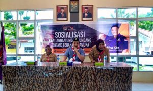 Rico Sia Sosialisasi RUU Pramuka di Kwarcab Kota Sorong