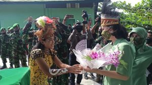 Untaian Anggrek untuk Ade I Nyoman Cantiasa