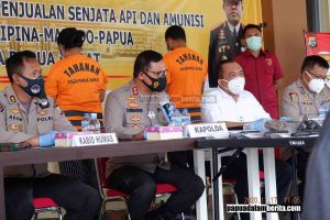 Kapolda Papua Barat Akan Berikan Reward pada Timsus yang Berhasil Tangkap 3 Penjual Senjata Api