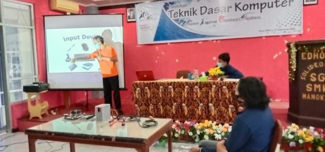 Upaya Peningkatan SDM, Yayasan Inspirasi Manokwari Sejahtera Adakan Pelatihan Teknik Dasar Komputer