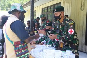 Satgas YR Sikatan Gelar Pengobatan Gratis untuk Warga Pedalaman Papua