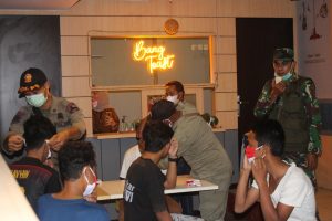 Tegakan  Protokol Kesehatan, Kodim Manokwari Patroli Malam