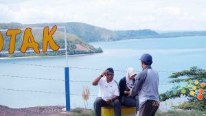FEATURE H Ples Tiga: Romansa GBk Mansel Berakhir Dinner di Resto Manokwari