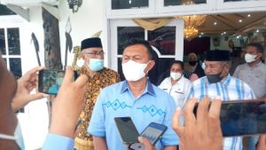 Hari Ini Fakfak Berlakukan PPKM Micro, Bupati Untung Tamsil : Angka Positif Rate Tinggi di Fakfak Melebihi 6 Kali Lipat Dari Syarat WHO