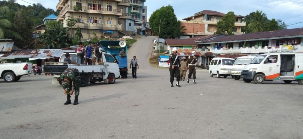 Satgas Covid-19 Fakfak Tertibkan Pasar dan Pembubaran Kerumunan