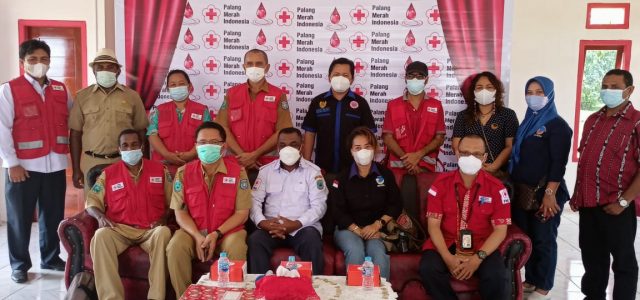 DPW Garnita Malahayati NasDem Sumbang Oxygen untuk PMI Papua Barat