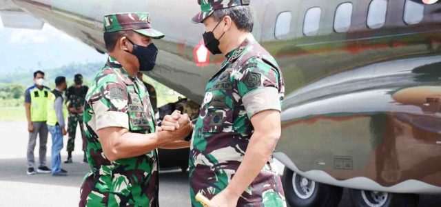 Letjen TNI Cantiasa Kunjungi Manokwari, Akan Resmikan  Pura Ksatria