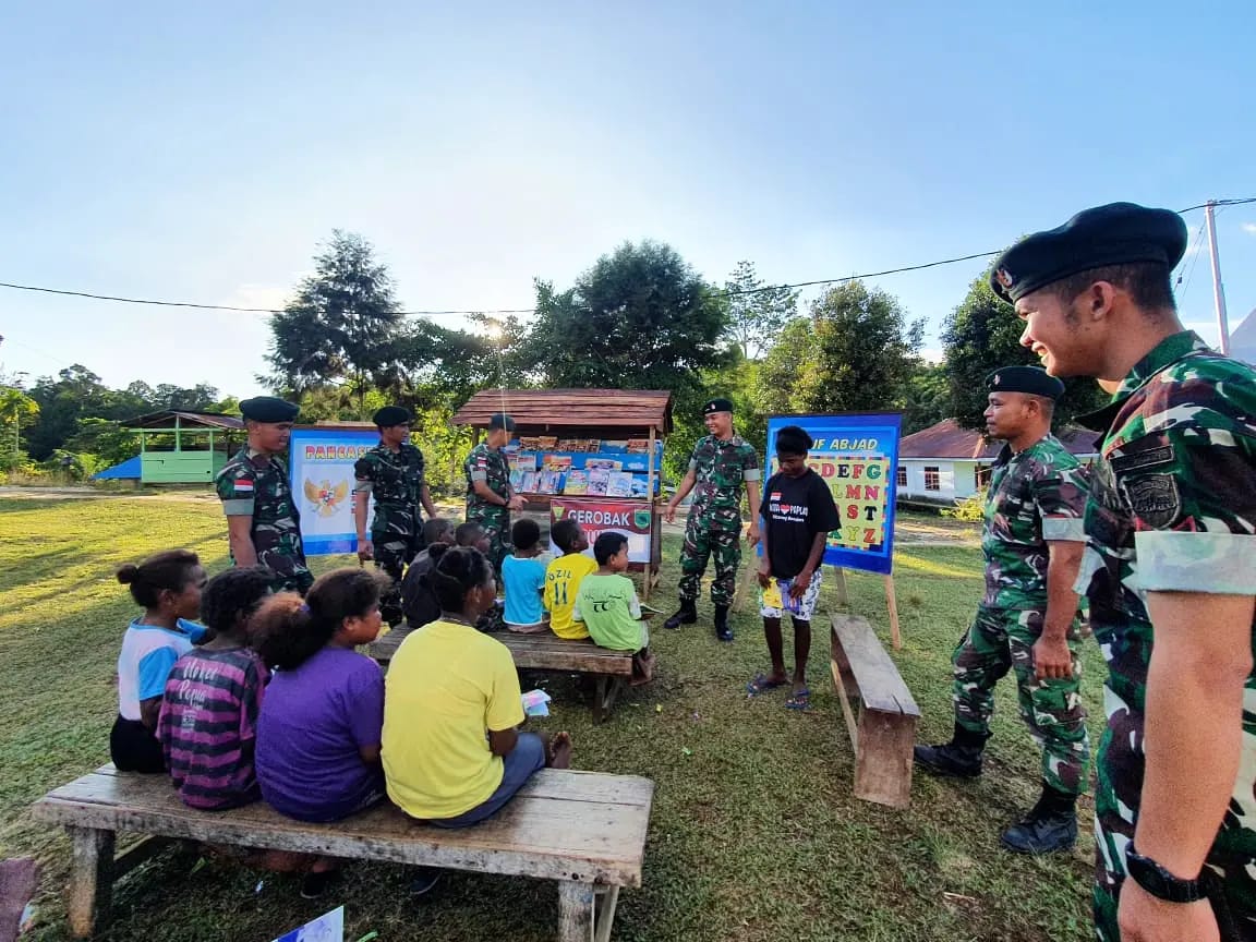 Satgas Yon 136 Tumbuhkan Minat Baca Anak Kampung Susumuk ...