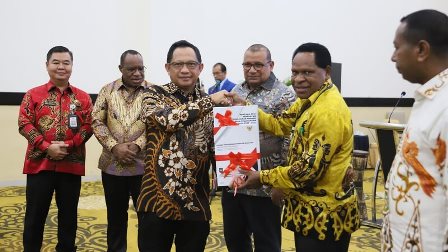 Kemendagri Minta Penerapan SPM di DOB Papua Menjadi Prioritas