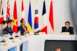 Presiden Jokowi Serukan Revolusi Hentikan Perang