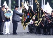 Presiden Anugerahi Nugraha Sakanti ke Divisi Humas Polri dan Enam Satker