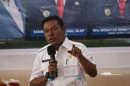 Kepala Bappeda dan Litbang Fakfak
