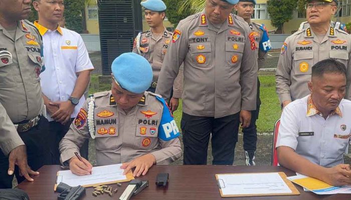Polda Papua Barat Periksa Kelayakan Senjata Api Personel, Cegah Penyalahgunaan