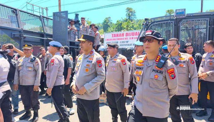 Kapolda Papua Barat Turun Langsung Kawal Aksi Mahasiswa, Humanis