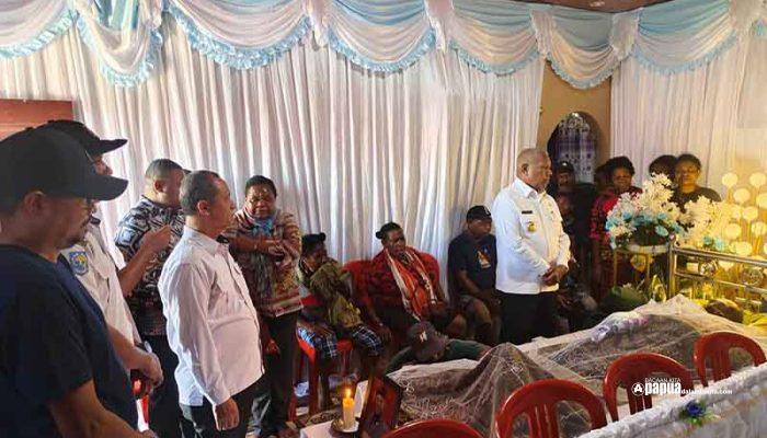 Dominggus Mandacan: Papua Barat Kehilangan Putra Terbaik