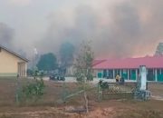 Karhutla Terjang Bomberay, Sebagian Bangunan Rumah Guru dan Kantin SD Negeri Terbakar
