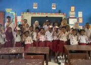 Tim Ekspedisi Patriot Unhas Tanamkan Semangat Belajar Anak Usia Dini di Weri – Saharey