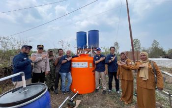 Air Sumur Berbau Karat, Tim Ekspedisi Patriot Unpad Bangun Instalasi Pengolahan Air di Fakfak