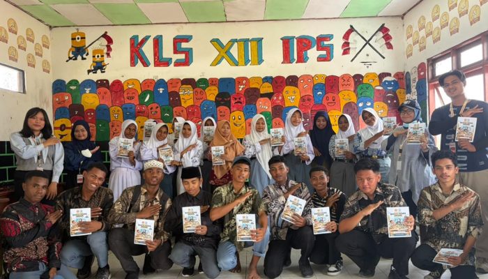 Keterbatasan Buku, Tim Unpad Cetak Bahan Ajar di Fakfak